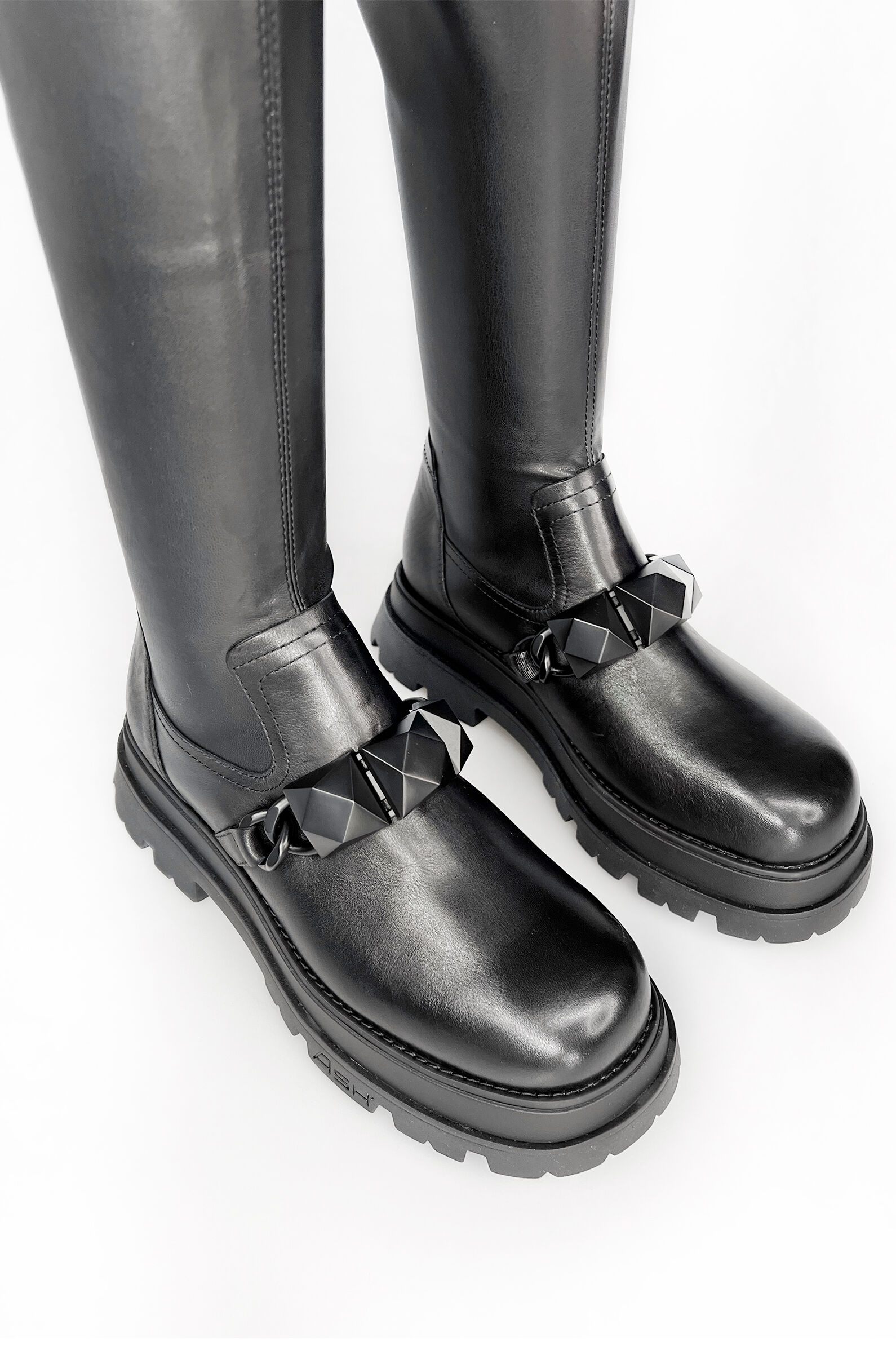 Ботфорты жен. АРТ.EGOIST CHAIN-FW22-M-136763-001,чер,н.к-и.к/н.к