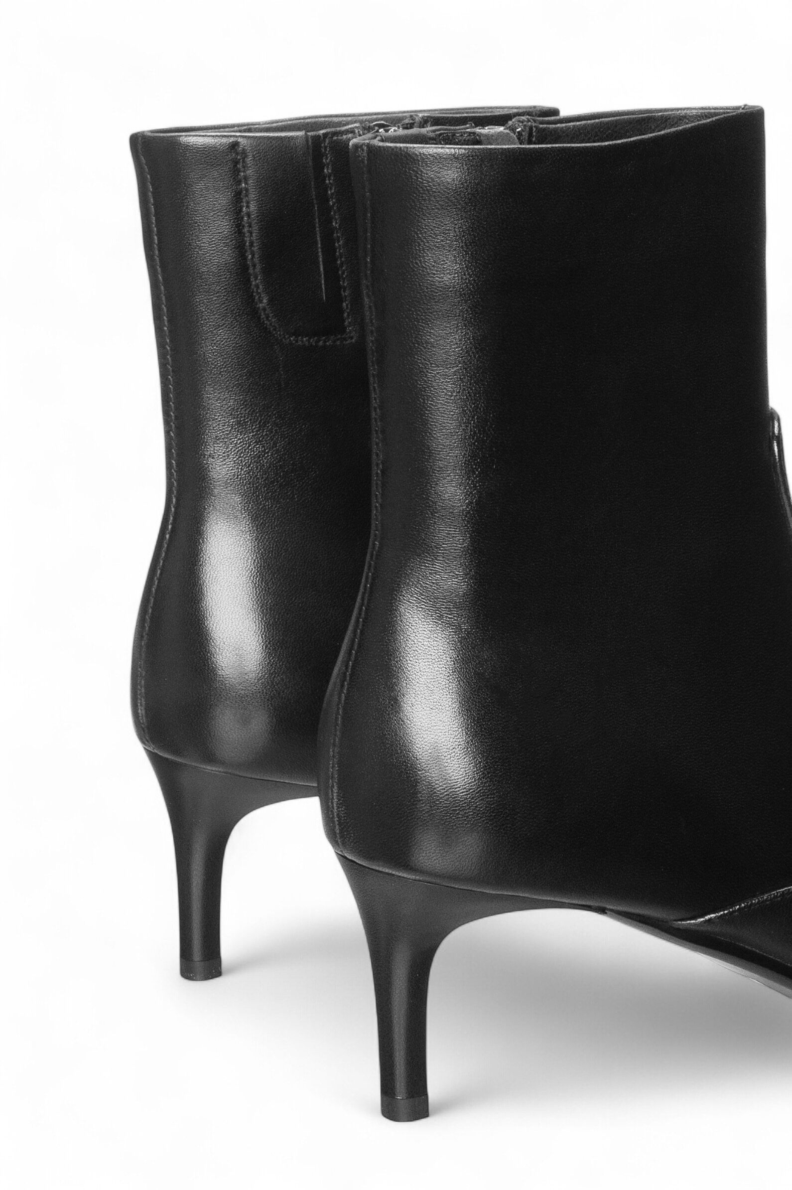 Ботинки жен. АРТ.23A563-60B-Y008,чер,н.к/байка