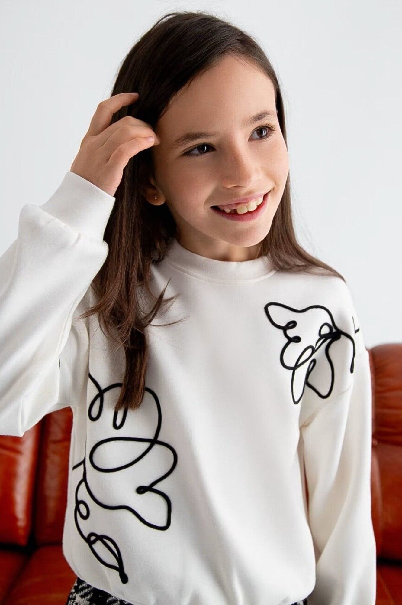 Свитшот дев. АРТ.5822,бел-чер,пэ-мод-эл